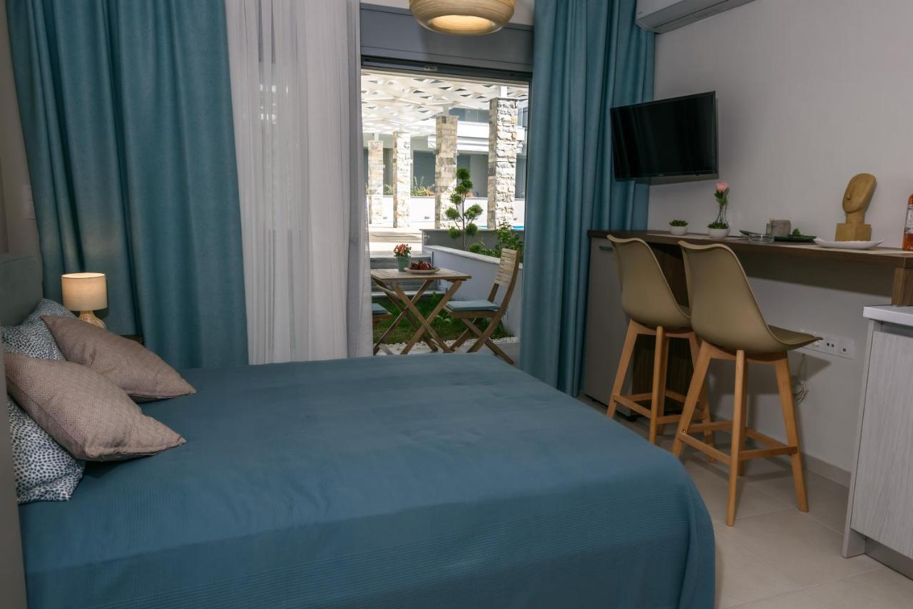 ITAKA Studio Apartments Nikiti  Esterno foto